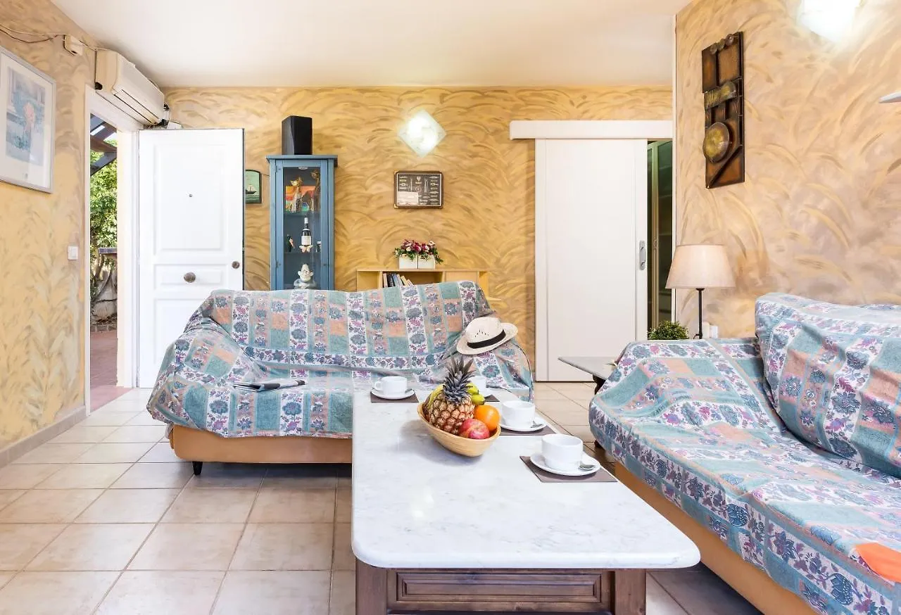 Villa Violeta أرونا